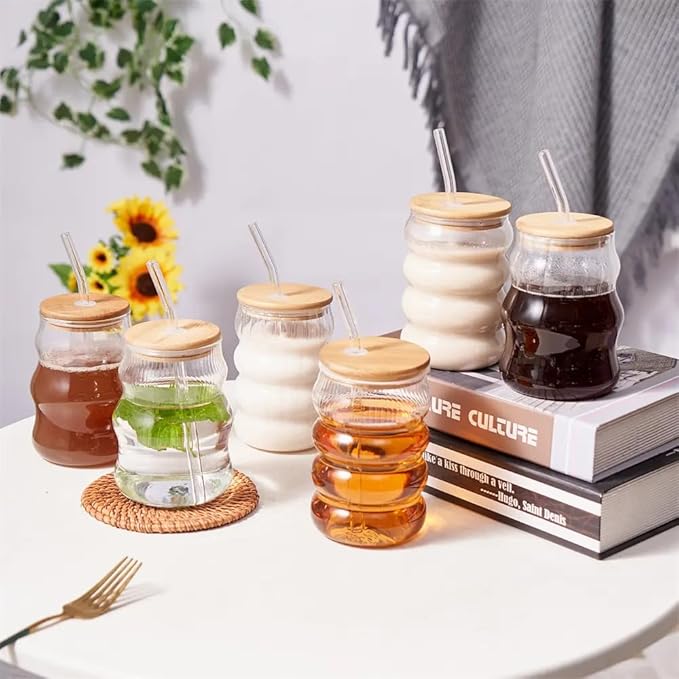 Glass Curved Sipper with Glass Straw